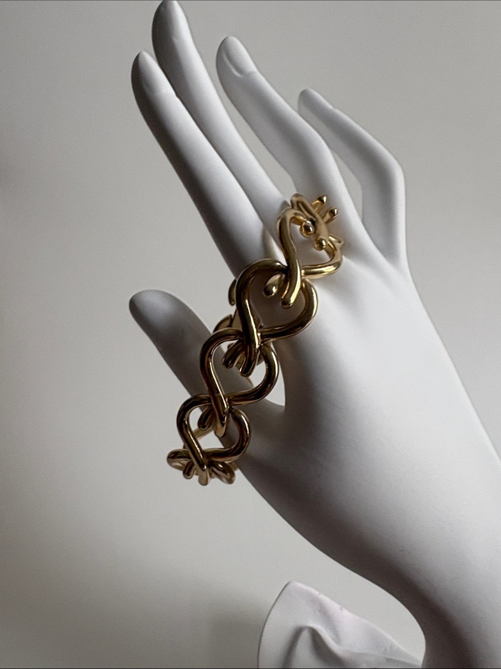 Gold Heart Link Bracelet Sculpted Chain Elegant Women Jewelry